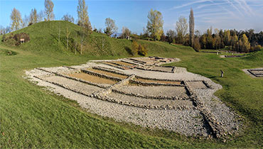 visite du site de larina et de la maison du patrimoine de Hieres sur amby, musée de Larina en taxi chollier